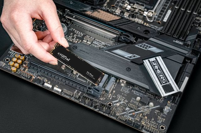 EAN 0649528918840 - Crucial P3 Plus 2 TB M.2 PCI Express 4.0 NVMe 3D NAND imagen 4