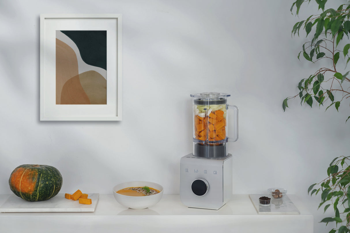 Licuadora Smeg De Alto Rendimiento Blanco Blc01whmeu