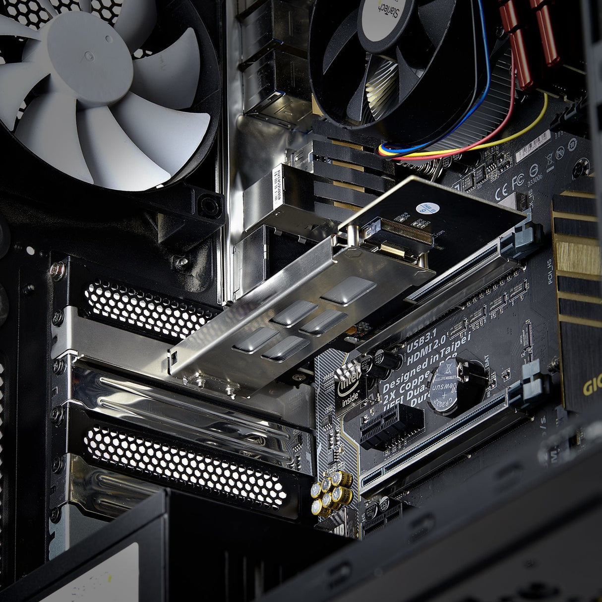 Startech Tarjeta Pcie X4 A Ssd Nvme M.2 - Rack Móvil Backplane Con Bandeja Removible Hot Swap Intercambiable En Caliente Con Llave