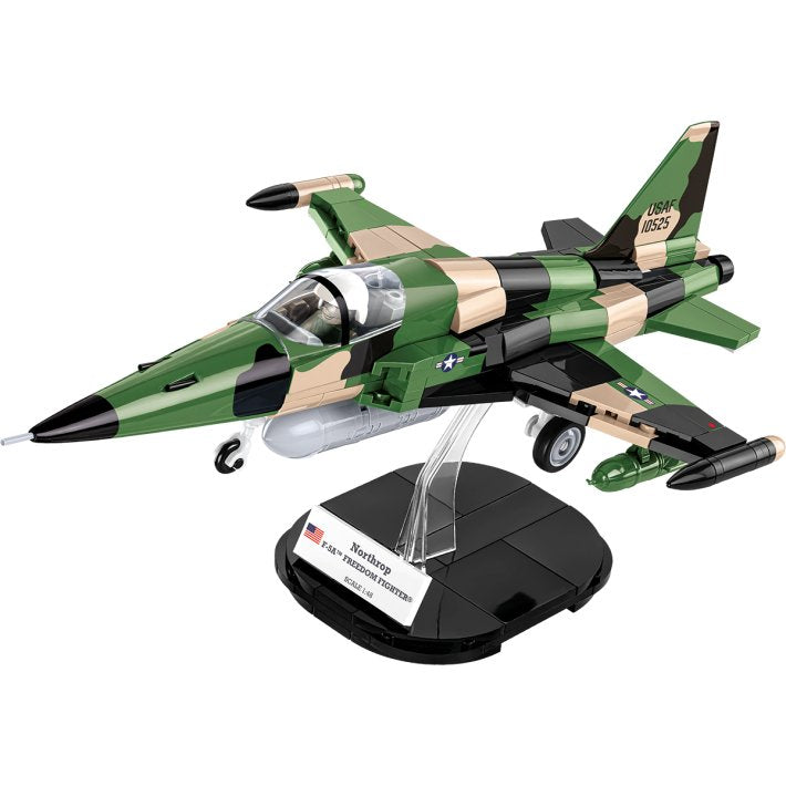 EAN 5902251024253 - COBI Northrop F-5A Freedom Fighter imagen 1