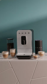 EAN 8017709334734 - Smeg BCC11BLMEU cafetera eléctrica Totalmente automática Máquina espresso 1,4 L imagen 22