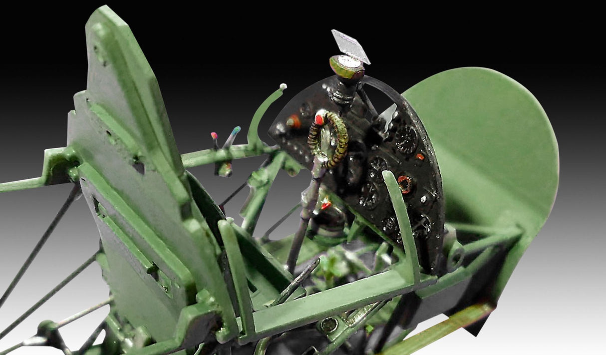 Revell Hawker Hurricane  Mk Iib 1/32