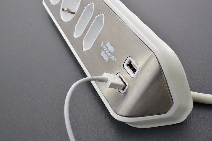 Brennenstuhl Estilo Eckstedoleiste 4-Fach Weiss