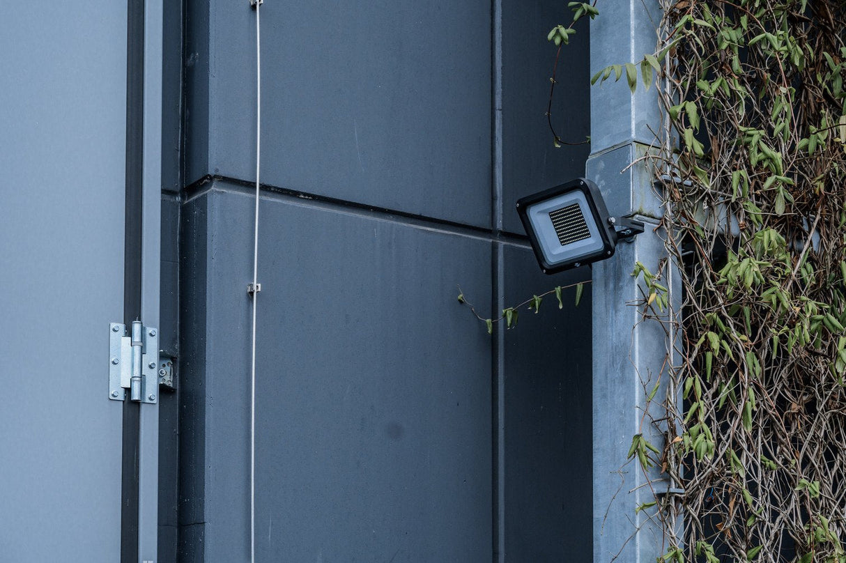 Proyector Foco Led Jaro 14060 / Luz Led 100w Led Para Exteriores Para Montaje En Pared, Con 11500lm Ip65