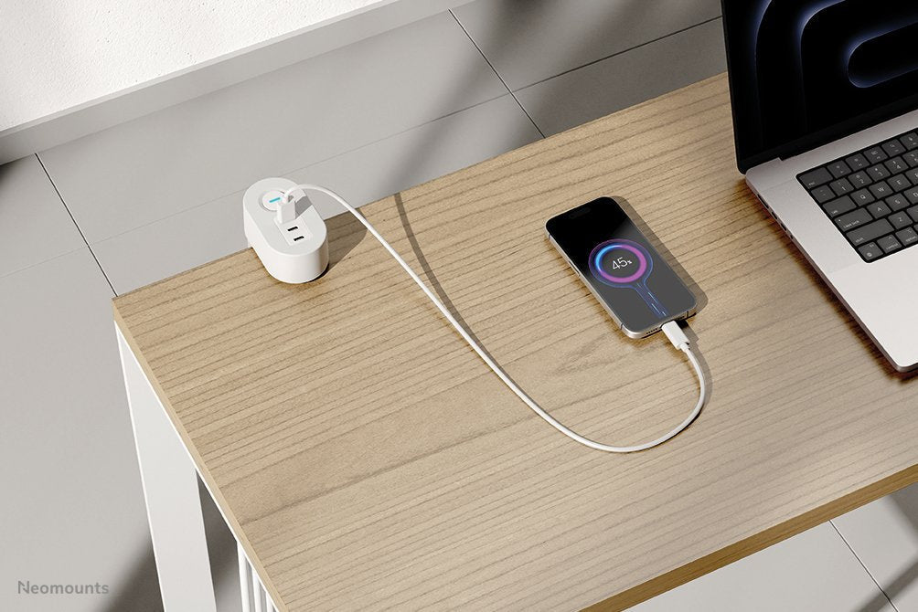 Neomounts Ds22-840wh6 Regleta De Sobremesa Con Abrazadera Y Puertos Usb-C Y Usb-A - Carga Rápida