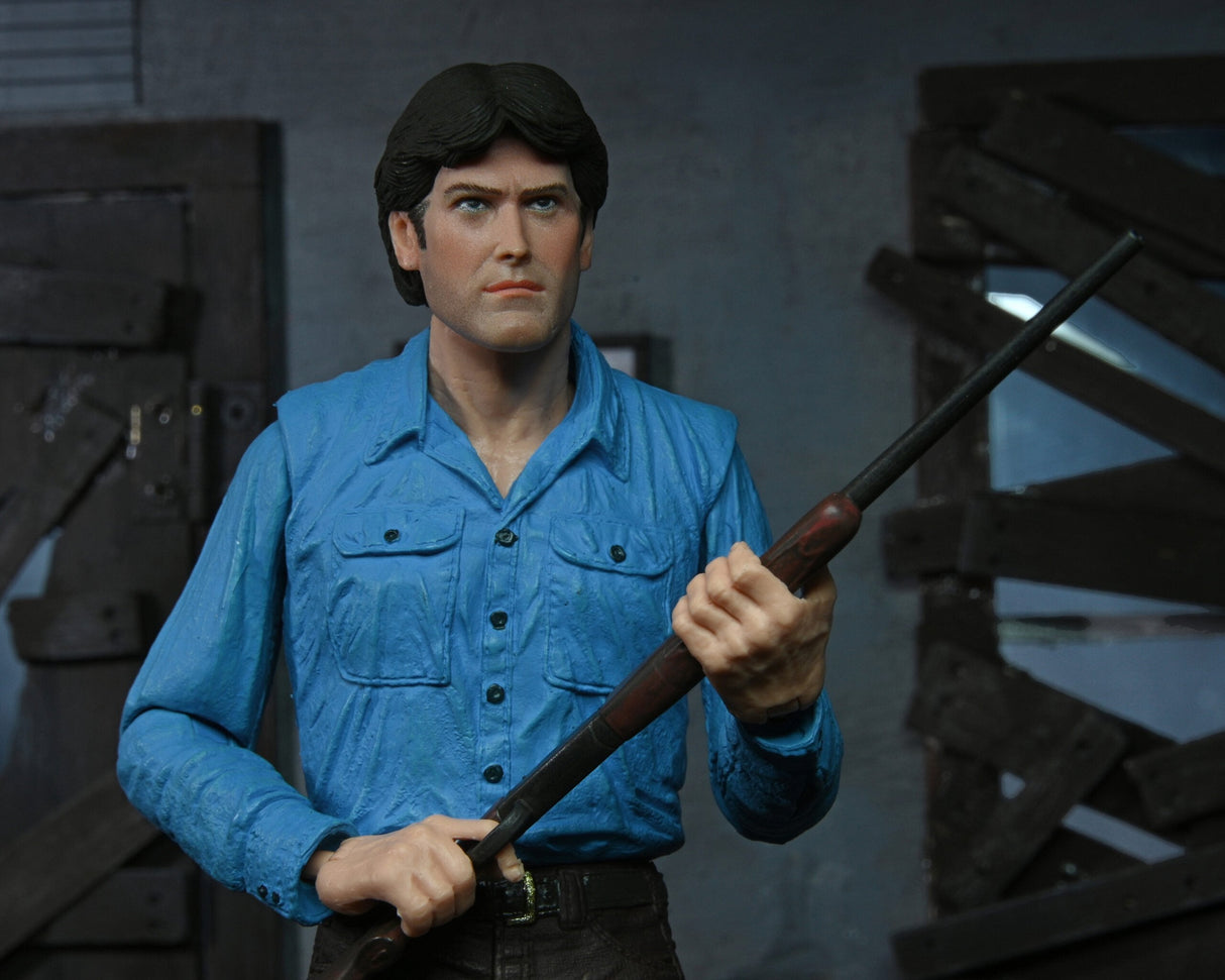 Figura Neca Evil Dead Scale Ultimate Ash 40 Aniversario 18 Cm