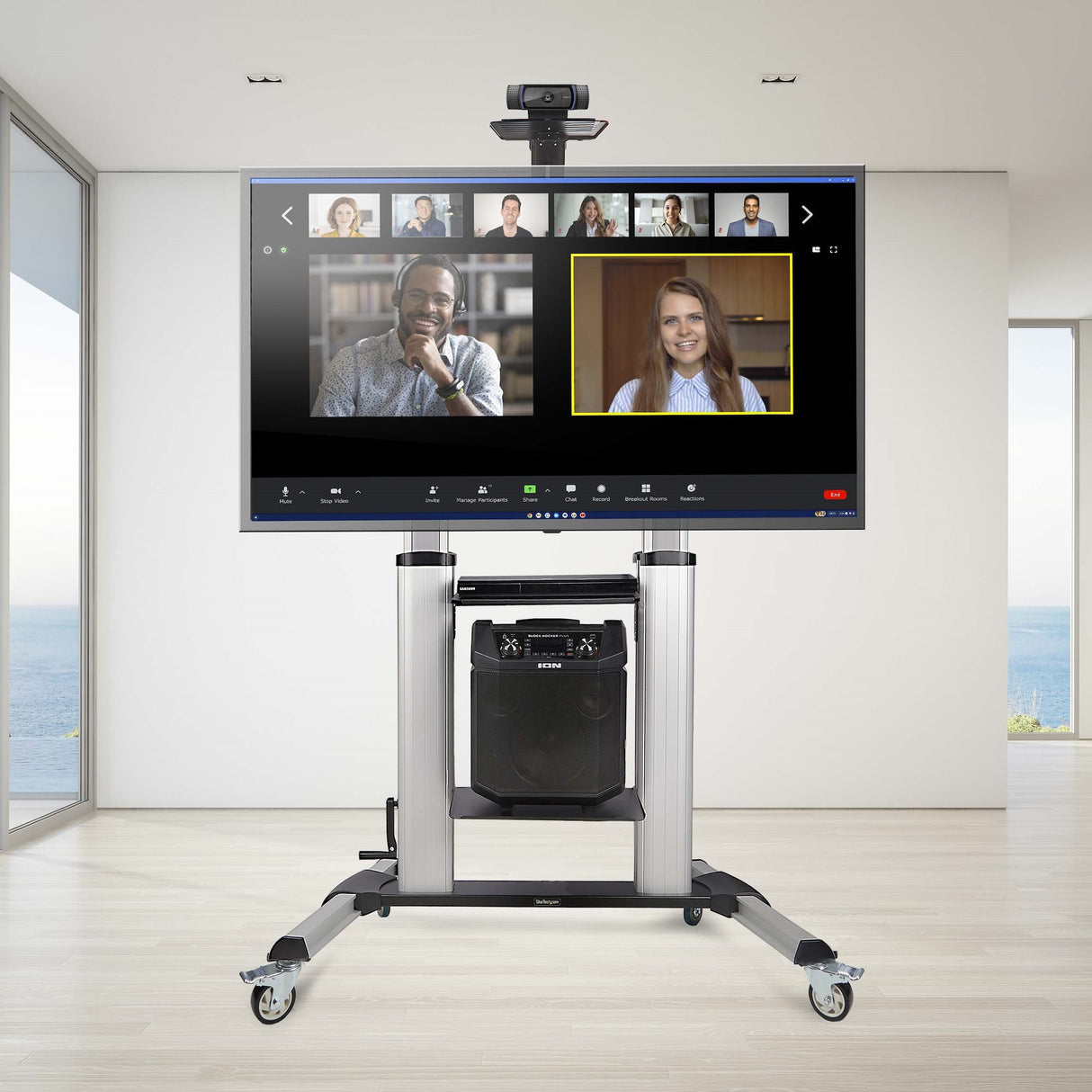 EAN 0065030906302 - StarTech.com 1110C-MOBILE-TV-CART soporte para TV 2,54 m (100") Negro, Plata imagen 13