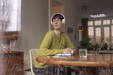 EAN 4895229142480 - Philips 5000 series TAH5209WT/00 auricular y casco Auriculares Inalámbrico Diadema Llamadas/Música Blueto imagen 5