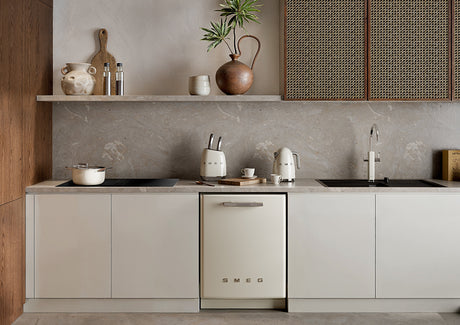 EAN 8017709227852 - Smeg KLF03CREU tetera eléctrica 1,7 L 2400 W Crema de color imagen 19