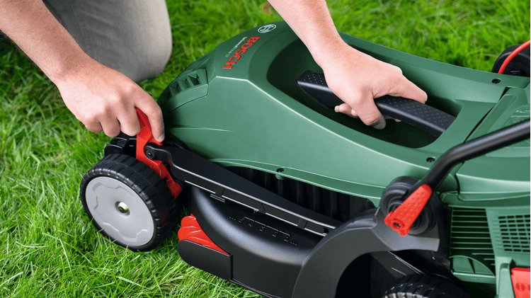 EAN 4053423322064 - Bosch UniversalRotak 37-550 Cortacésped de empuje a gasolina Corriente alterna Verde imagen 4