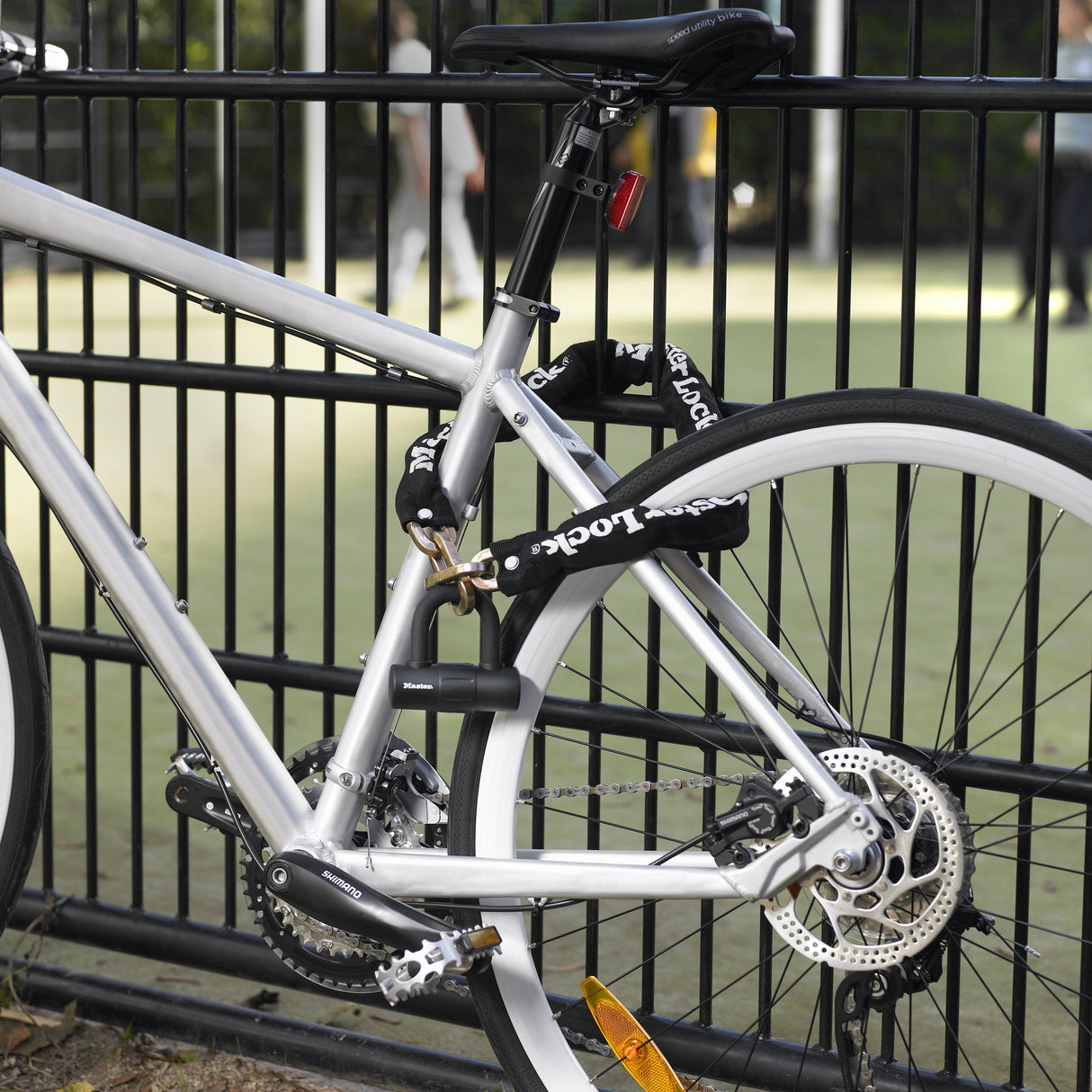 Cadena Antirrobo Para Moto De Alta Seguridad Masterlock L0,9