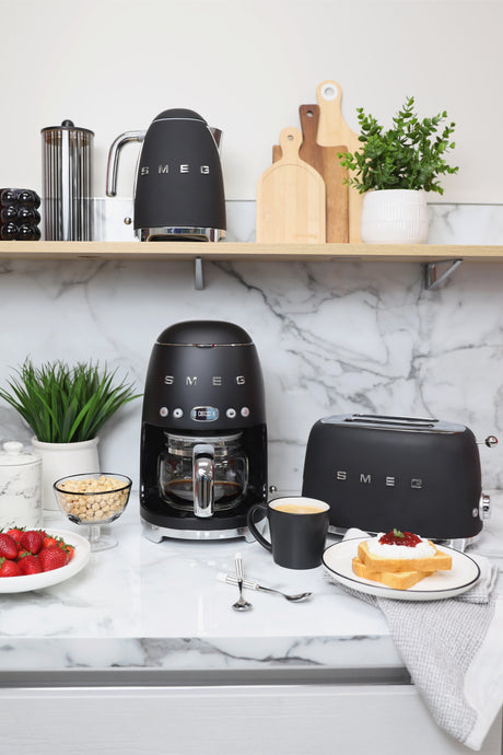 EAN 8017709290757 - Smeg TSF01BLMEU tostadora 6 2 rebanada(s) 950 W Negro imagen 11