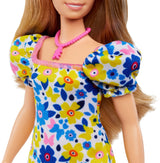 Mattel Barbie Fashionistas Muñeca Con Síndrome De Down En Un Vestido Floral