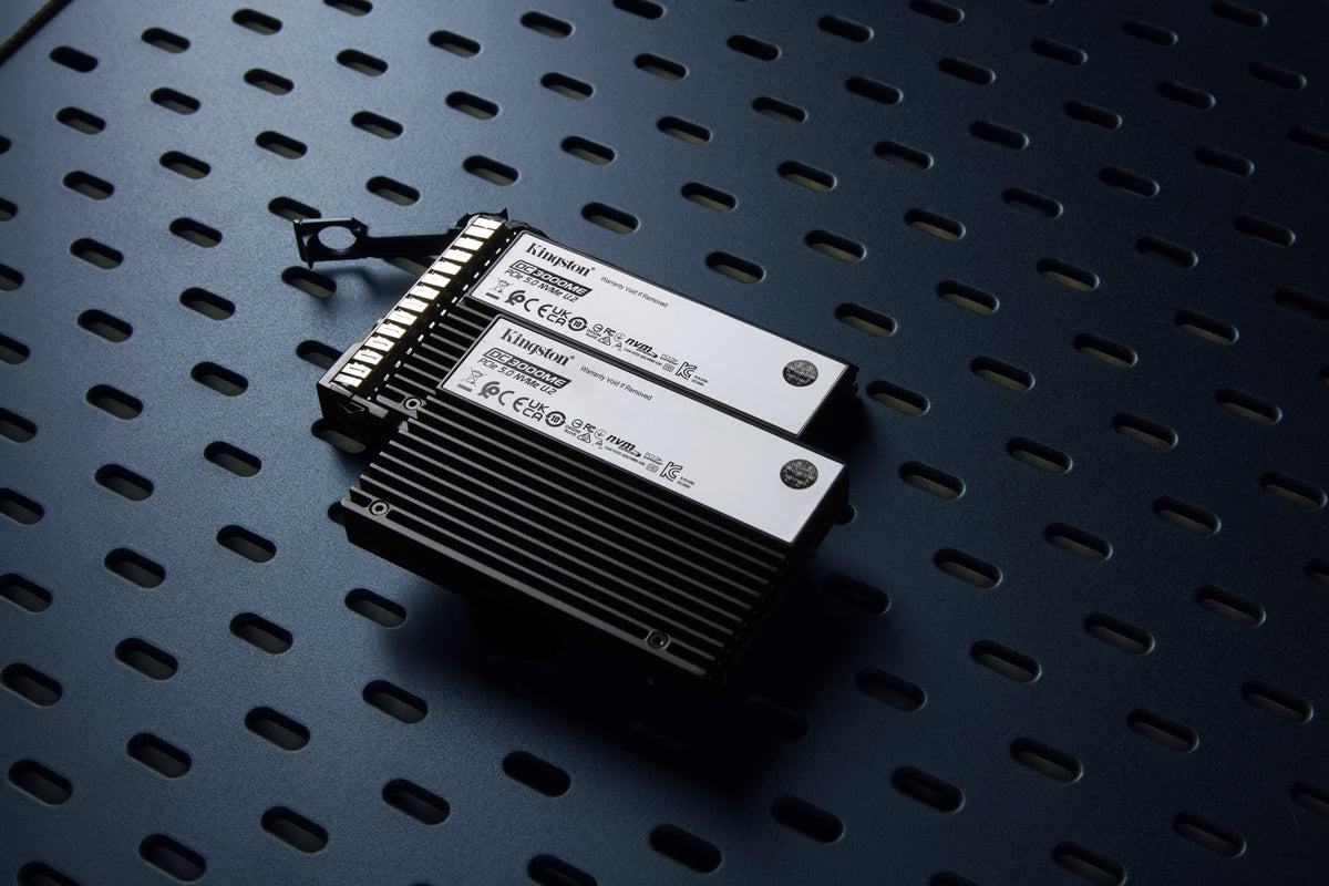 Kingston Dc3000me Sedc3000me/30t7 30720 Gb 1.0 Dwpd 2,5" 63,5mm U.2 Pcie 5.0 X4 Ssd 256bit Aes