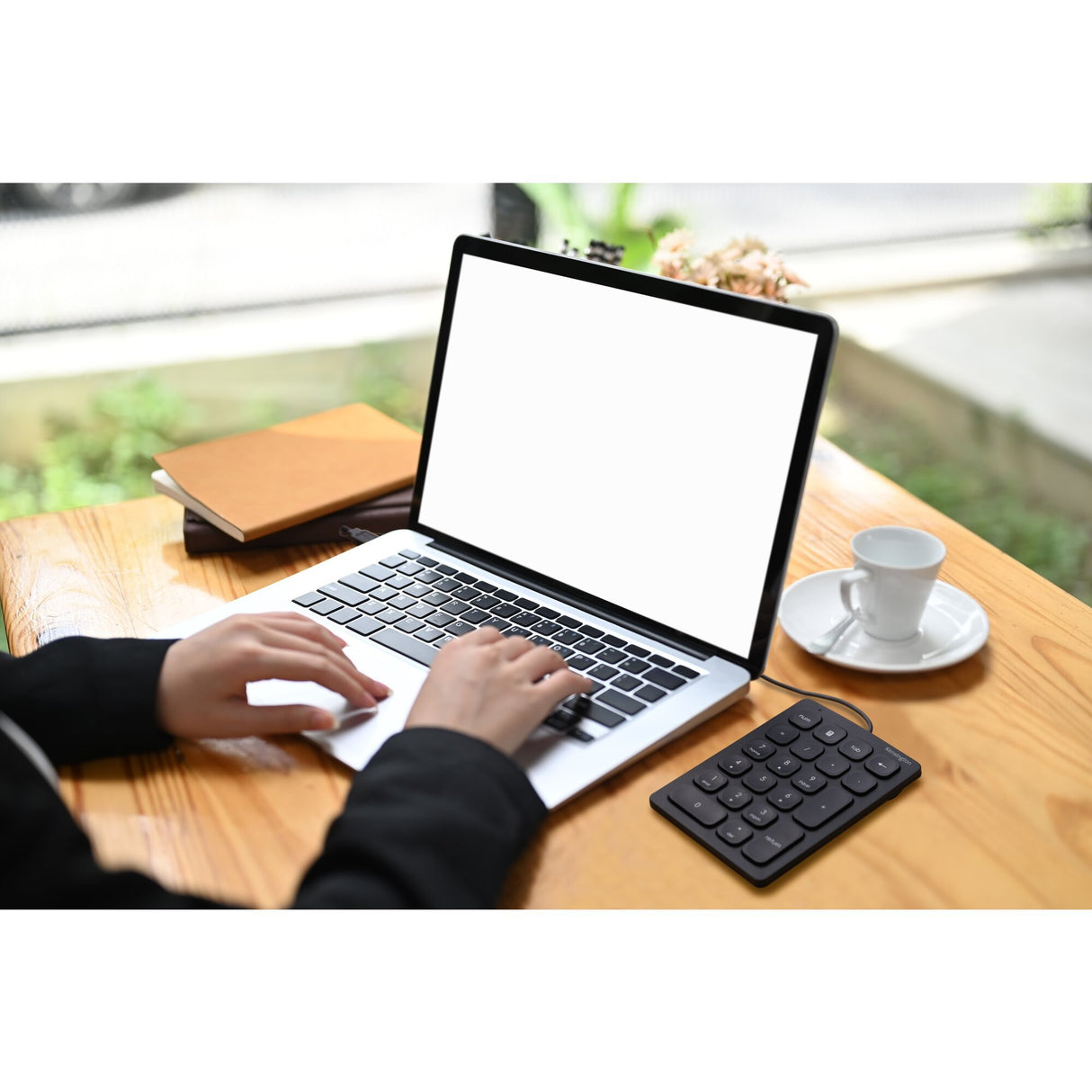 EAN 0085896798200 - Kensington K79820WW teclado numérico imagen 6