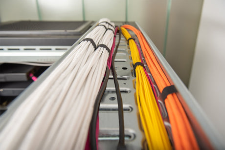 EAN 4016032317081 - Digitus ACU-4511-305 cable de red Gris Cat5e U/UTP (UTP) imagen 2