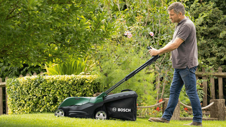 EAN 4059952658018 - Bosch AdvancedRotak Cortacésped de empuje a gasolina Batería Verde imagen 7