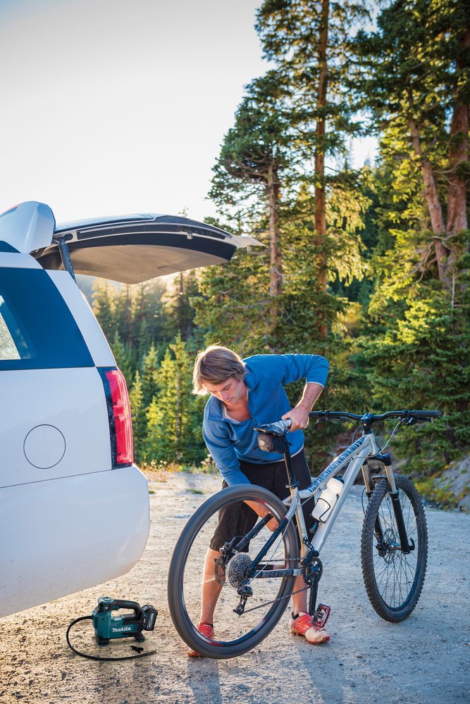 Makita Compresor Inalámbrico Mp001gz Xgt, 40 Voltios, Bomba De Aire Mp001gz