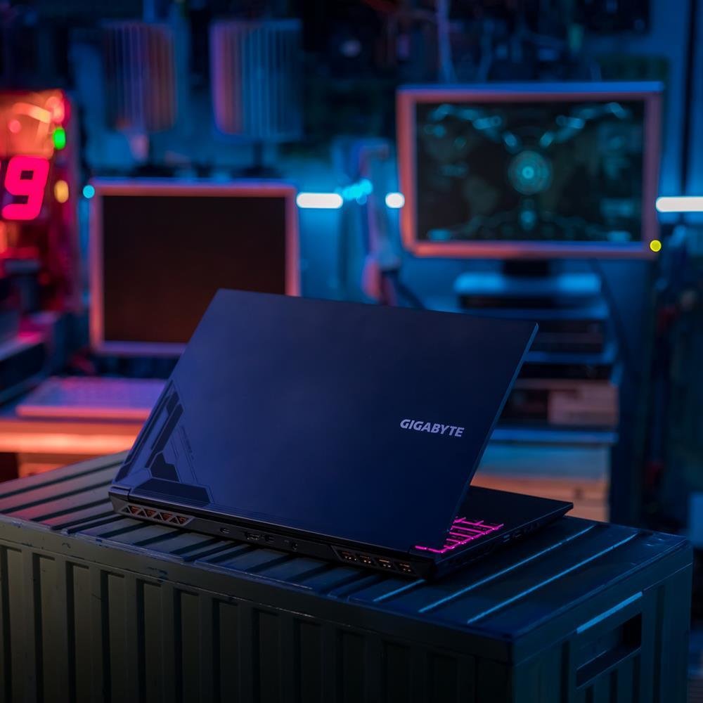 Portátil Gigabyte G5 Kf5-53es354sd I5-13500h 4060 16gb Ddr5 1tb 15,4" Dos