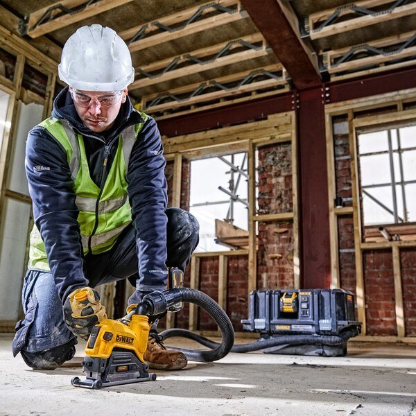 Funda Protectora Para Amoladora Angular Dewalt 125mm Amarilla/Negra, Para Extracción De Polvo Dwe46225-Xj