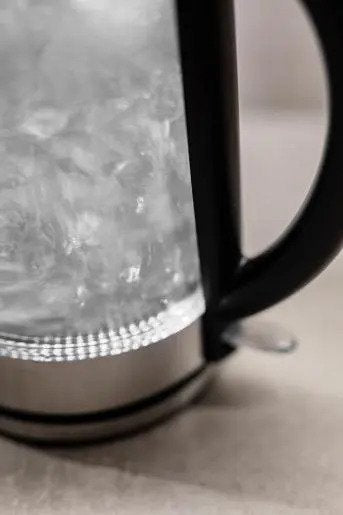 EAN 3838782826948 - Gorenje K17GDWII tetera eléctrica 1,7 L 2200 W Acero inoxidable imagen 6