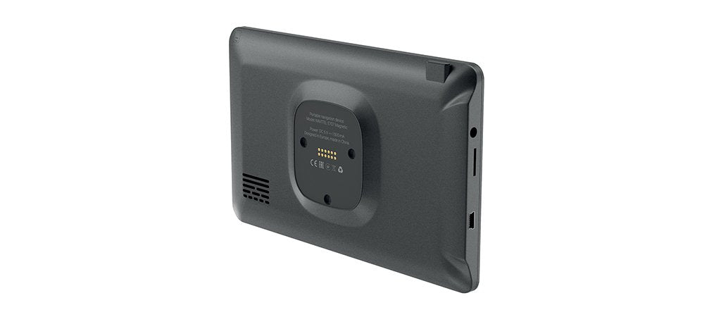 Navitel E707 Magnetic Gps Navigator With A Magnetic Mount