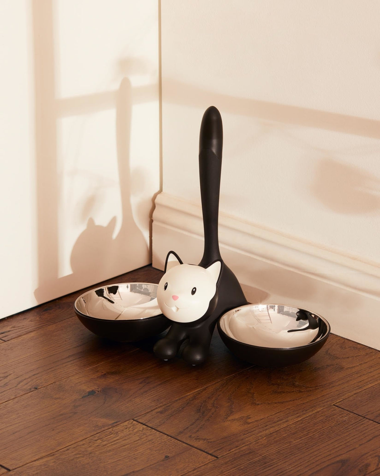 EAN 8003299923021 - Alessi AMMI09G cuenco comedero para perro y gato imagen 2