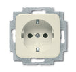 EAN 4011395194805 - Busch-Jaeger 2011-0-1318 toma de corriente CEE 7/3 Blanco imagen 1
