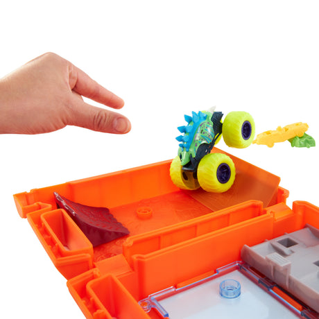EAN 0194735237500 - Hot Wheels Monster Trucks HXT04 vehículo de juguete imagen 4