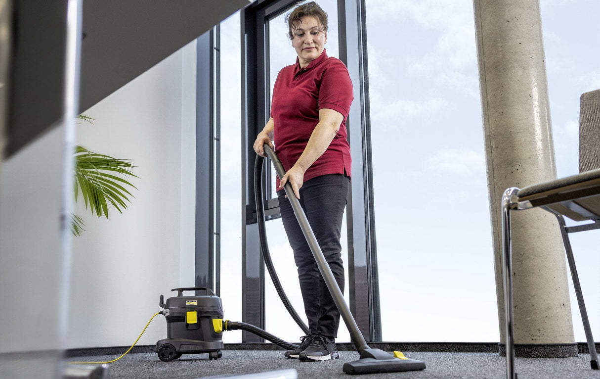 Vacuum Cleaner Karcher Input Power 850 W Dust Capacity 11 L Drum Vacuum Cleaning Type Dry Dust Container Dust Bag Colour Black 1.527-222.0