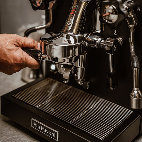 EAN 8010072252087 - la Pavoni LPSCCB01EU cafetera eléctrica Semi-automática Máquina espresso 2,9 L imagen 8