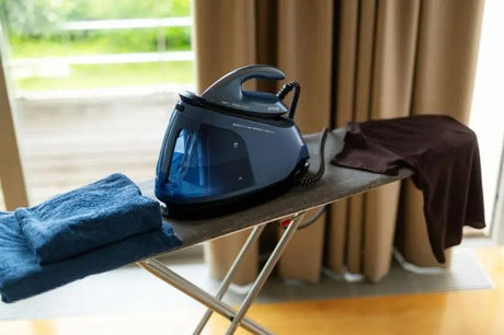 EAN 3838782872884 - Gorenje SGD3000BBK estación plancha al vapor Pressurized steam ironing station 3000 W 1,5 L Suela de cerá imagen 19