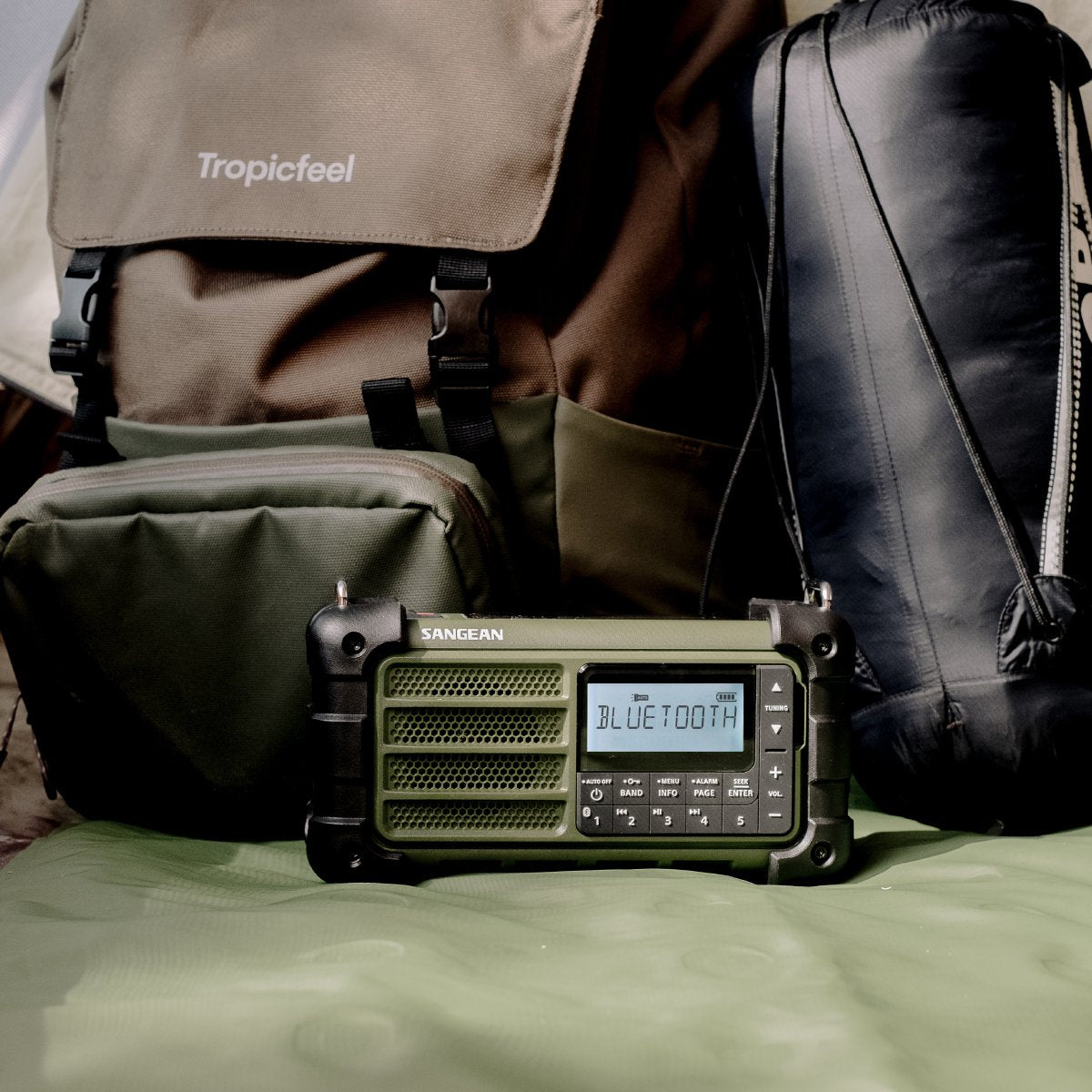 Radio Sangean Mmr-99  De Emergencia Con Sintonización Digital Verde Bosque