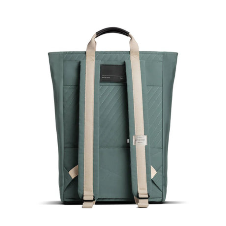 EAN 4895200474180 - Native Union BACKPACK-GRN mochila Mochila informal Verde Tela, Tereftalato de polietileno (PET), Plástico imagen 2