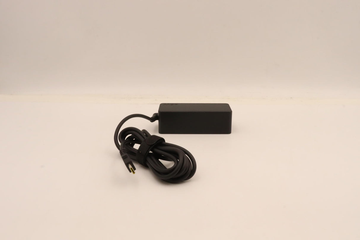 EAN 5704174776192 - Lenovo 5A10W86247 adaptador e inversor de corriente Interior 45 W Negro imagen 6