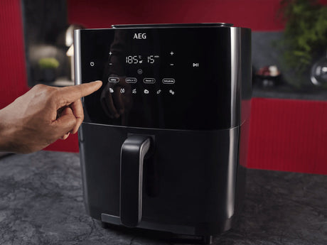 EAN 7333394032634 - AEG AAF7SB Sencillo 6,9 L 1700 W Freidora de aire caliente Negro imagen 9