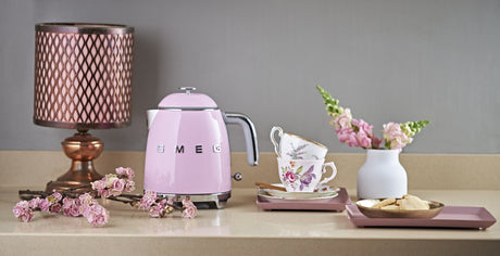 EAN 8017709302214 - Smeg KLF05PKEU tetera eléctrica 0,8 L 1400 W Rosa imagen 16