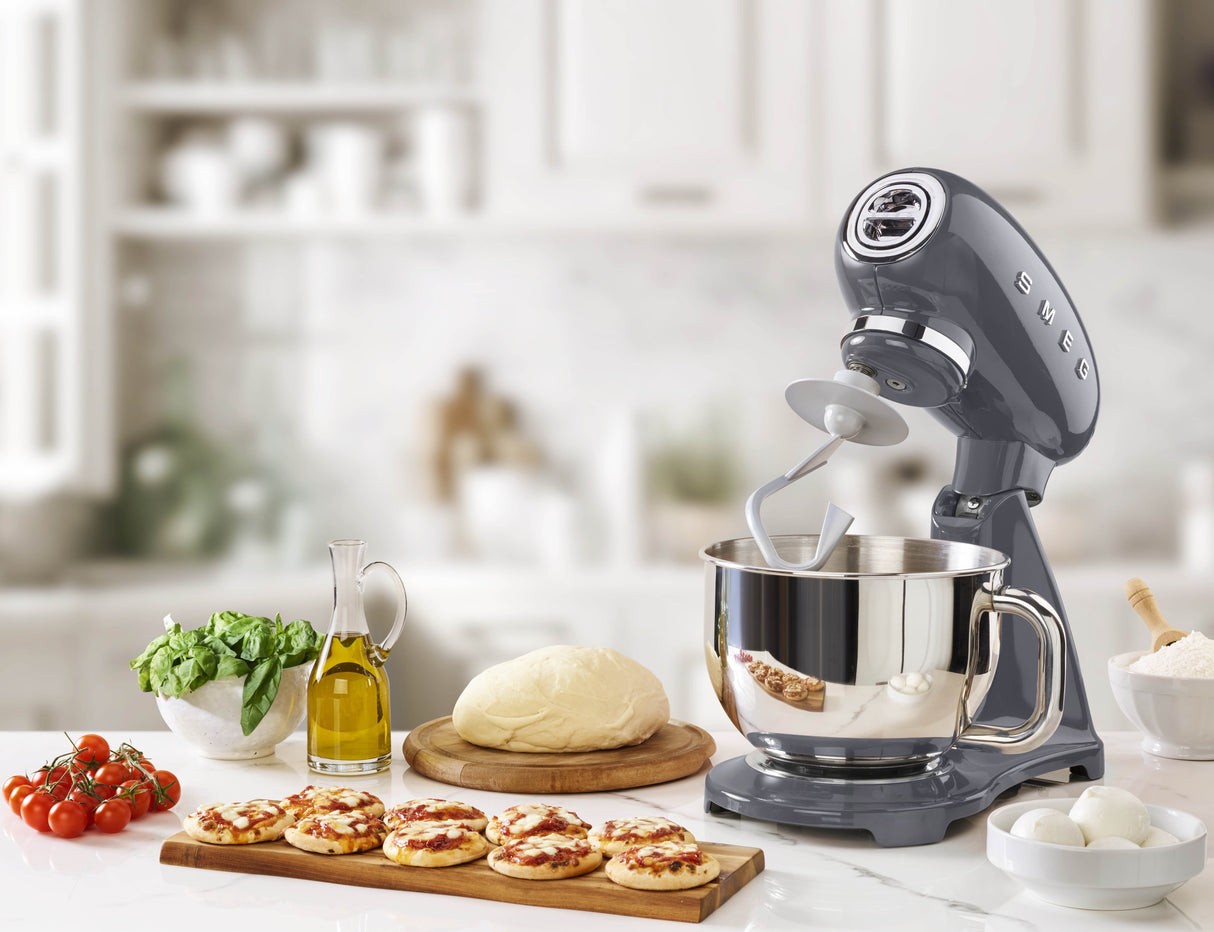 EAN 8017709294892 - Smeg SMF03GREU batidora Batidora de varillas 800 W Gris imagen 10