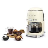 Cafetera De Goteo Smeg Dcf02creu 1,4 L, 1050 W, Color Crema
