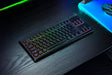 EAN 8887910073773 - Razer BlackWidow V4 Low-Profile Tenkeyless HyperSpeed teclado Juego USB + RF Wireless + Bluetooth QWERTY  imagen 1