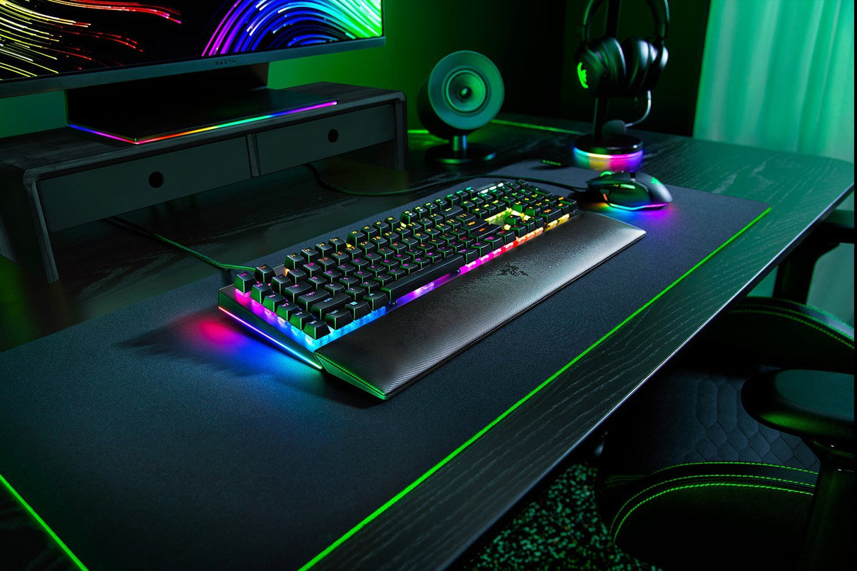 Teclado Con Cable Gamer Mecánico (Razer Green) Razer Blackwidow V4 Rgb (Negro)