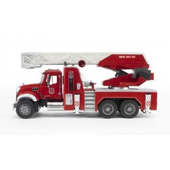 Bruder Camion Bomberos Mack Con Escalera Y Deposito De Agua 02821