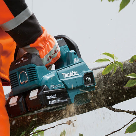 EAN 0088381884440 - Makita DUC256Z motosierra Negro, Azul imagen 2