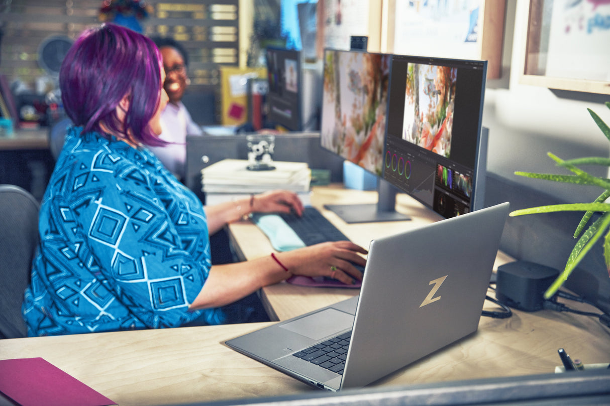 Hp Monitor Z24m G3 Qhd Usb-C Pd Workstation  23.8'' Ips 2560x1440 5ms Dp Hdmi Usb-C  Altavoces Camara Web 5mp Y  Microfono Integrados