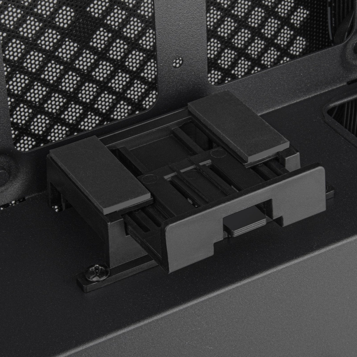 EAN 4710679815794 - Silverstone MILO 12 Mini Tower Negro imagen 13