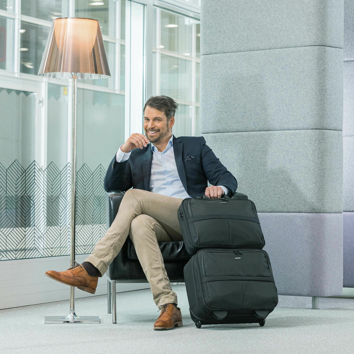 Dicota Multi Roller Funda Para Portátil 39,6 Cm (15.6") Funda Negro