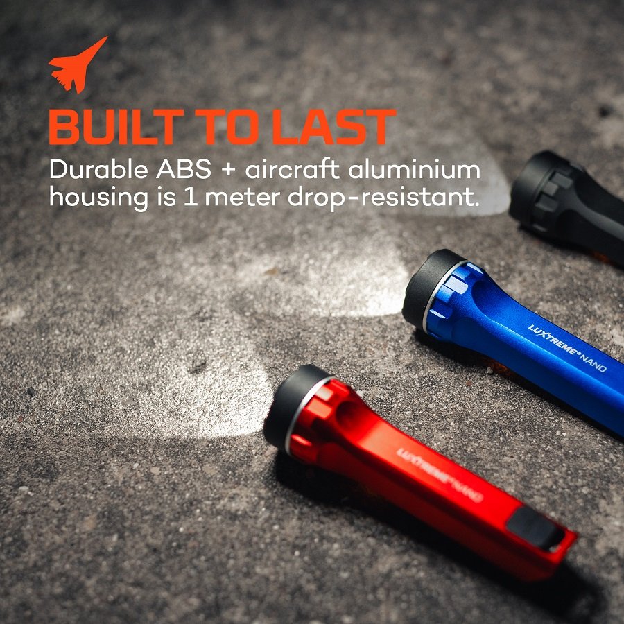 Luxtreme Nano, Linterna Led Largo Alcance Compacta