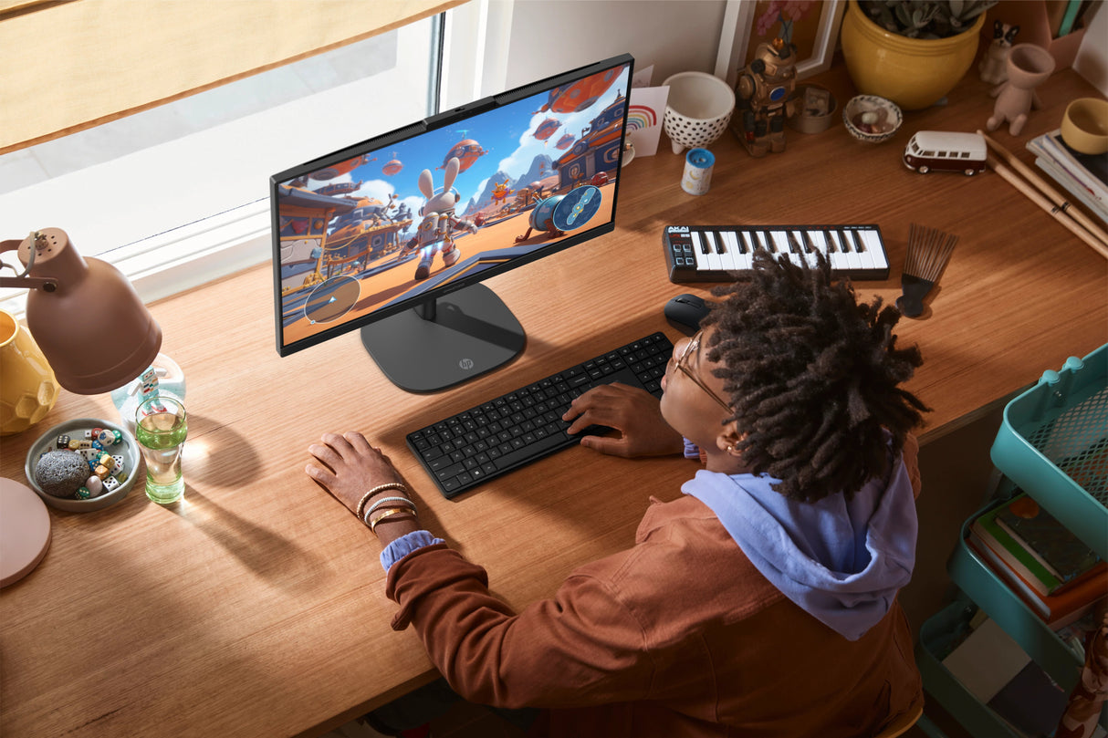 EAN 0199896491044 - HP OmniStudio All-in-One Desktop 24-cu0044ns PC Intel Core 5 120U 60,5 cm (23.8") 1920 x 1080 Pixeles 16  imagen 5