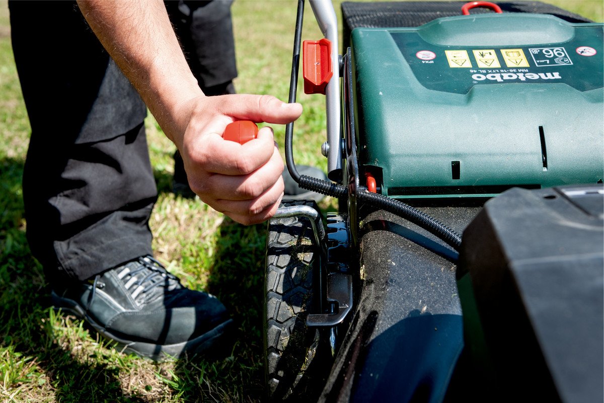 EAN 4061792176690 - Metabo RM 36-18 LTX BL 46 Cortacésped manual Batería Verde imagen 9