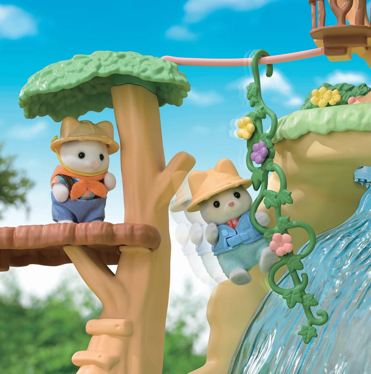 Sylvanian Families Playset Secret Forest Falls